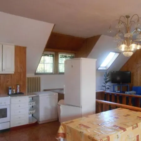 Ferienhaus Mit Pool, Wlan Nahe Am See - #128054 Ferienhaus Balatonmáriafürdő