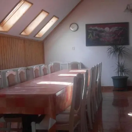 Ferienhaus Ferienhaus Mit Pool, Wlan Nahe Am See - #128054 Balatonmáriafürdő